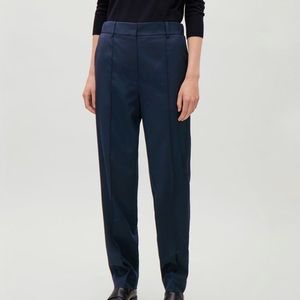 NWT COS pleated navy trouser with elastic band